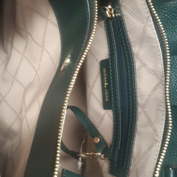 Wanting another bag - Picture 2 of 2